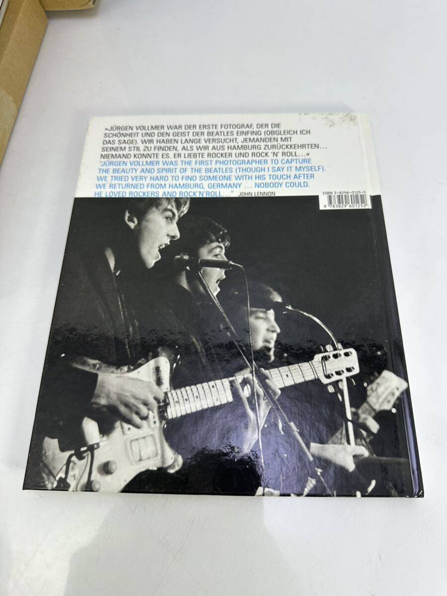 THE BEATLES 写真集　The Beatles in Hamburg　ビートルズインジャパン１９６６ - At　Nippon　Budokan，June　30　2冊セット_画像3