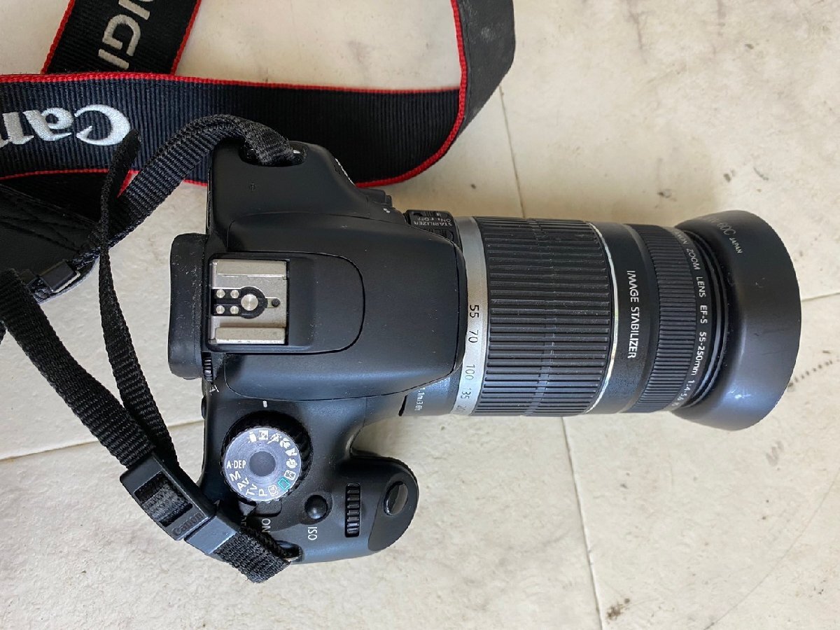 YI040157 デジタル一眼カメラ EOS Kiss X4 /EF-S 55-250mm 1:4-5.6 /18-55mm 1:3.5-5.6 IS レンズ付 バッテリーなし ジャンク 直取り歓迎_画像5