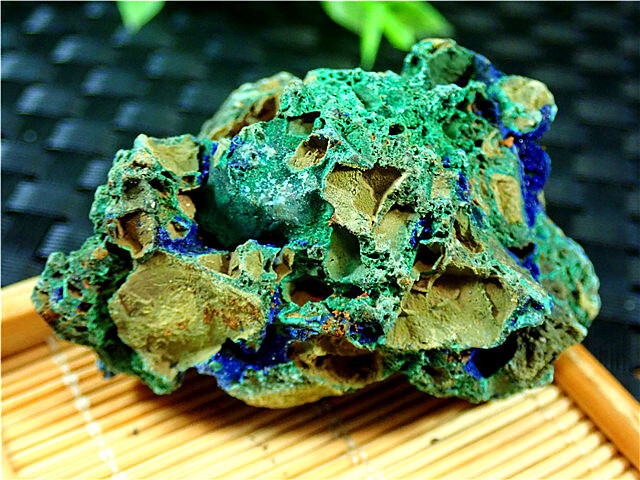 「在庫処分」◆AAA級天然石極上質品アズライト【藍銅鉱】原石169U3-24U368a_画像5