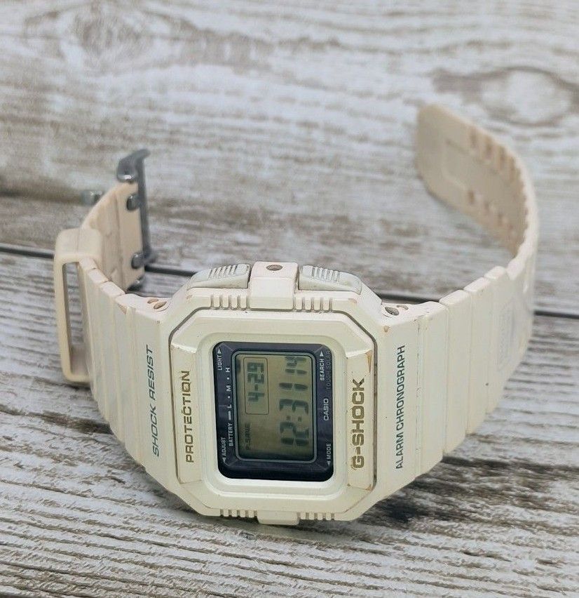 動作品　CASIO G-SHOCK　腕時計　メンズ　レディース　カシオ　ホワイト
