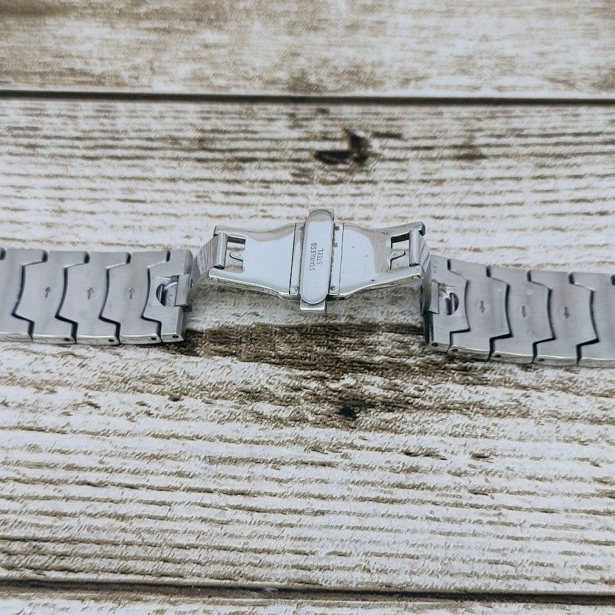 ドルチェ&ガッバーナ　D&G ステンレスの腕時計バンド　シルバー　20MM 時計ベルト ステンレス シルバー