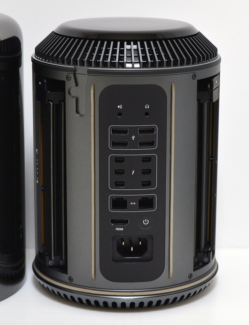 ★Mac Pro 3.7GHz クアッドコア 12GB/SSD256GB/FirePro D300/Monterey/Late 2013★1円～の画像2