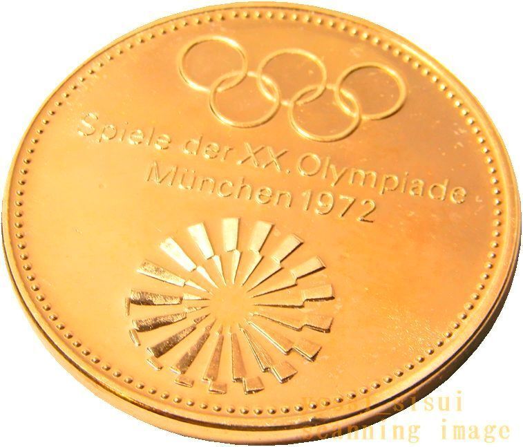 限定数発行 手変わり 1972年 ドイツ ミュンヘンオリンピック 五輪 ゴールド K10 / K24 金製 公式記念メダル 聖火ランナー 記章 コイン_画像2