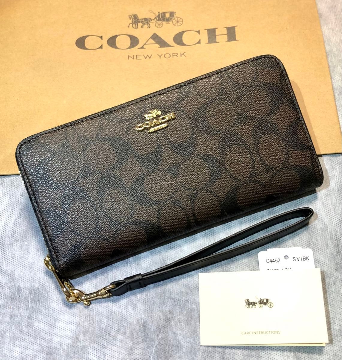 COACH コーチ 長財布 ストラップ シグネチャー ダークブラウン（こげ茶）