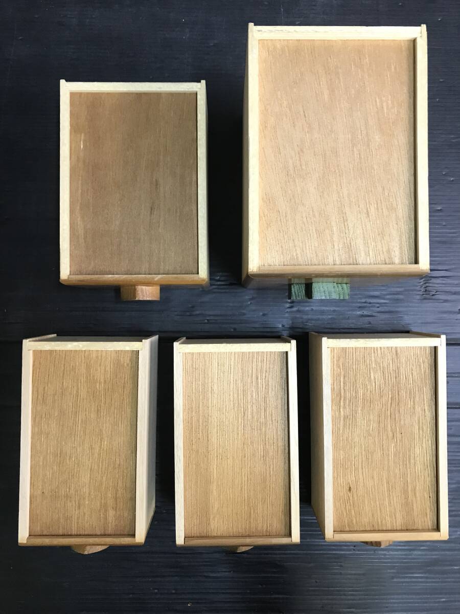 ./gantia/G-Wood/ first-aid kit / wooden / drawer type /3 step 5./ wood grain / scratch / retro / pop / small drawer / interior / gun tia/4.12-ST