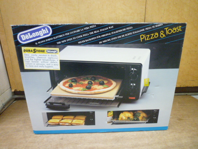 ★未使用品・未開封品★DeLonghi デロンギ P71 コンパクト電気オーブン ピザ&トーストの画像3