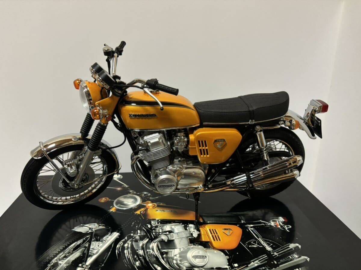 MINICHAMPS ミニチャンプス 1/6スケール Honda CB 750 Gold Metallic 1968の画像4