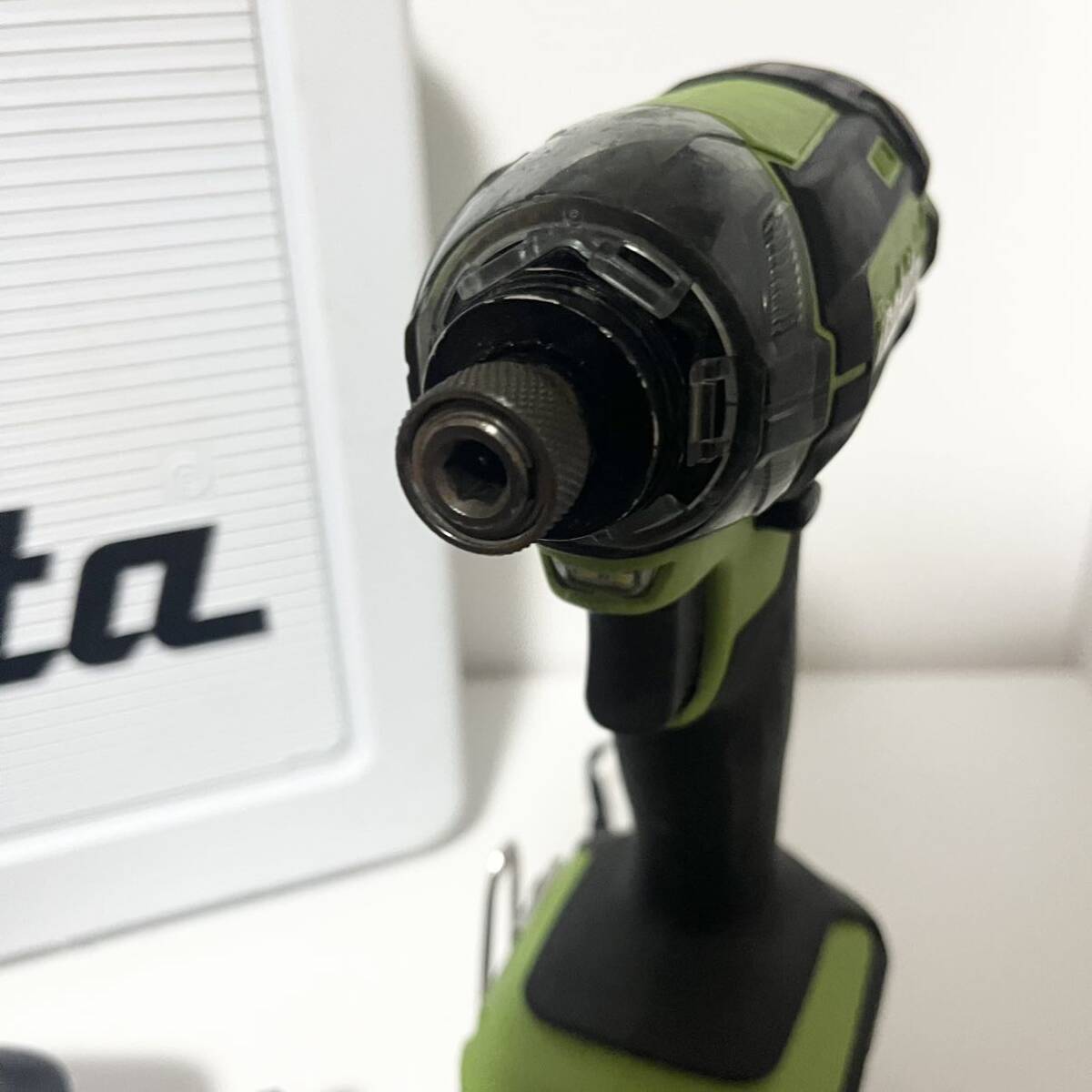 マキタ(makita) コードレスインパクトドライバー TD138DRFXL マキタ(makita) コードレスインパクトドライバー TD138DRFXL