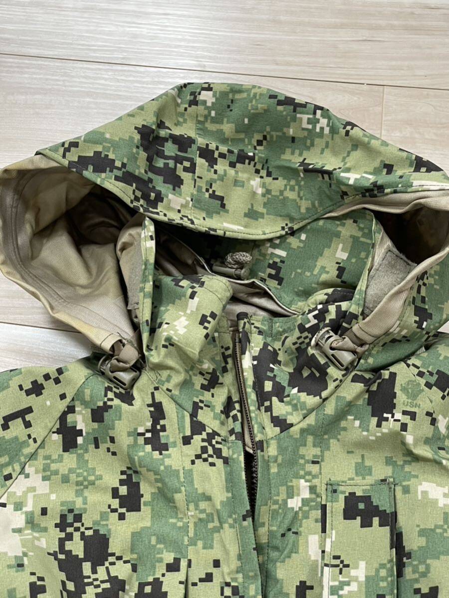 米軍放出品　未使用　ＵＳ　ＮＡＶＹ　ＮＷＵ　ＴＹＰＥ　Ⅲ ＧＯＲＥ-ＴＥＸ　ゴアテックスジャケット　Ｍ-Ｘ-Ｓ_画像3