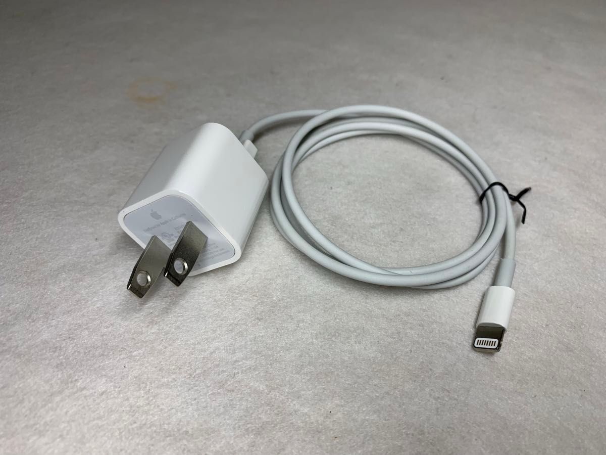 Apple純正 充電器 ライトニングケーブル ACアダプタ iPhone  lightning 充電アダプタiPad  付属品