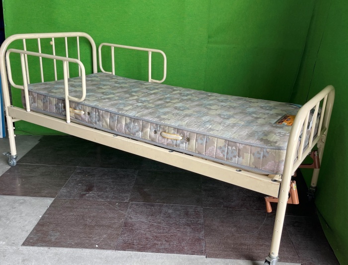 [ France Bed ] manually operated care bed 9000 exclusive use with mattress #A-3040