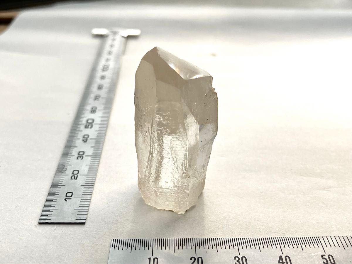 水晶 原石　クリスタルクォーツ　ロッククリスタル　六角形　希少