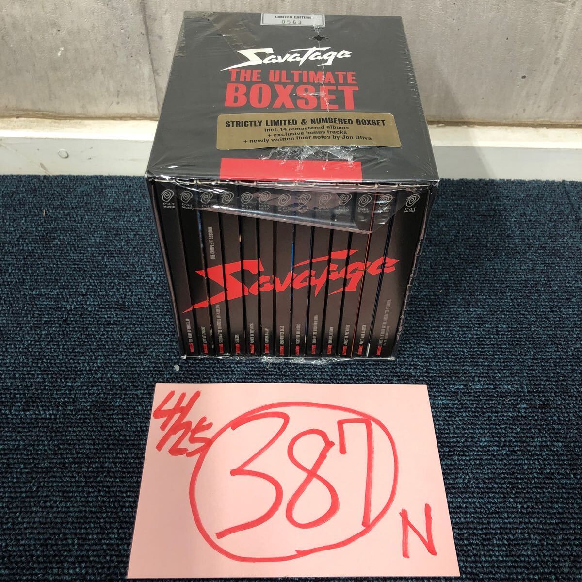 【に.ec】激レア 世界2000限定 CD +DVD Savatage-The Ultimate Box-Set サヴァタージ 最新リマスター音源 貴重音源ボーナス・トラック の画像1