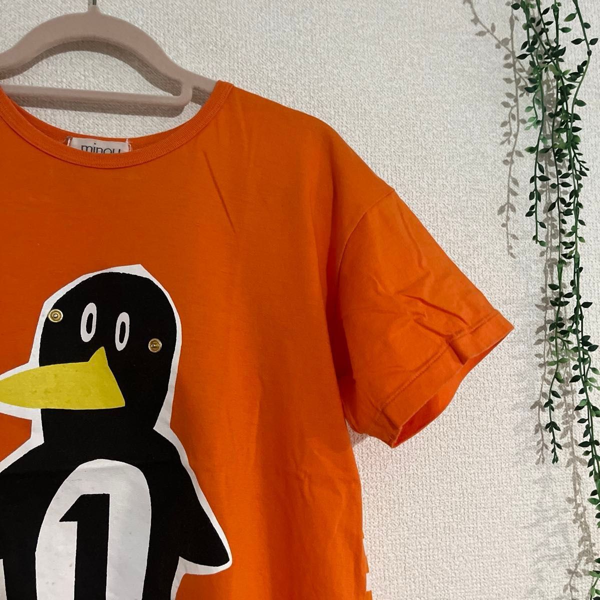 【すぐ発送】minou　半袖Tシャツ　オレンジ　130　ペンギン