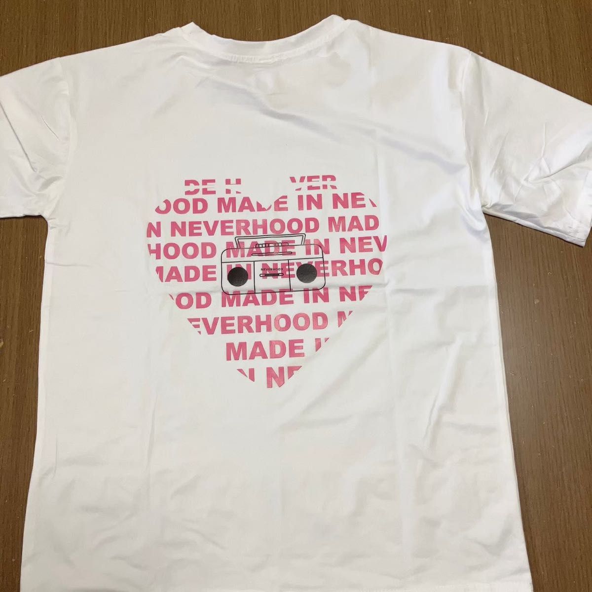 1604＊Mサイズ バックプリント ロゴ入り ハート 半袖 Tシャツ カットソー 白 黒