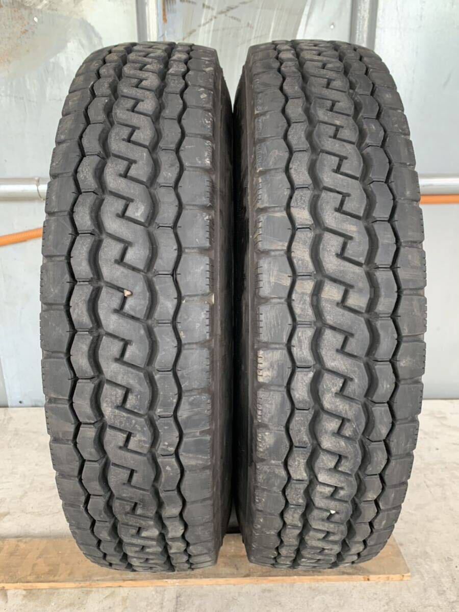 送料込み！7.00R16LT 12PR BRIDGESTONE DURAVIS M804 18年製 11mm 中古トラックタイヤ２本の画像1