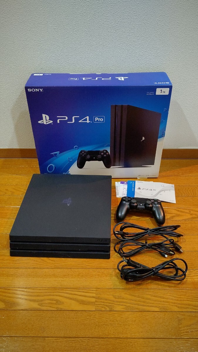 SONY PS4 Pro CUH-7000B 1TB ジェット ブラック 初期化済 プレステ4プロ_画像1