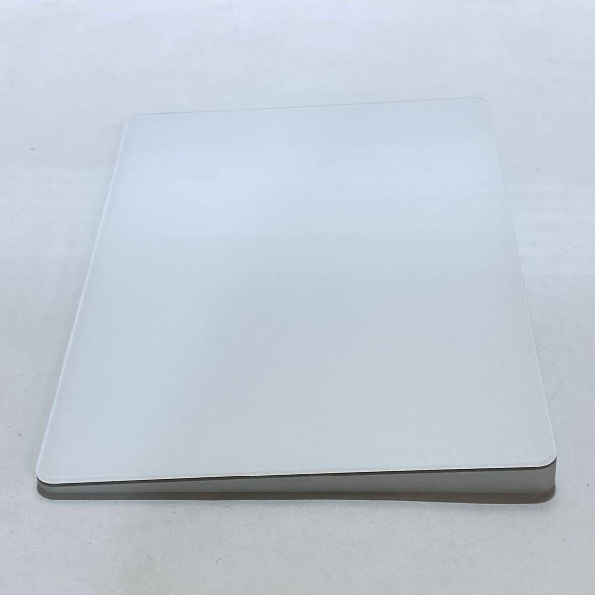 ♪ 純正 Apple アップル Magic Trackpad 2 Wireless Model A1535 MJ2R2J/A マジック トラックパッド 動作確認済みの画像3