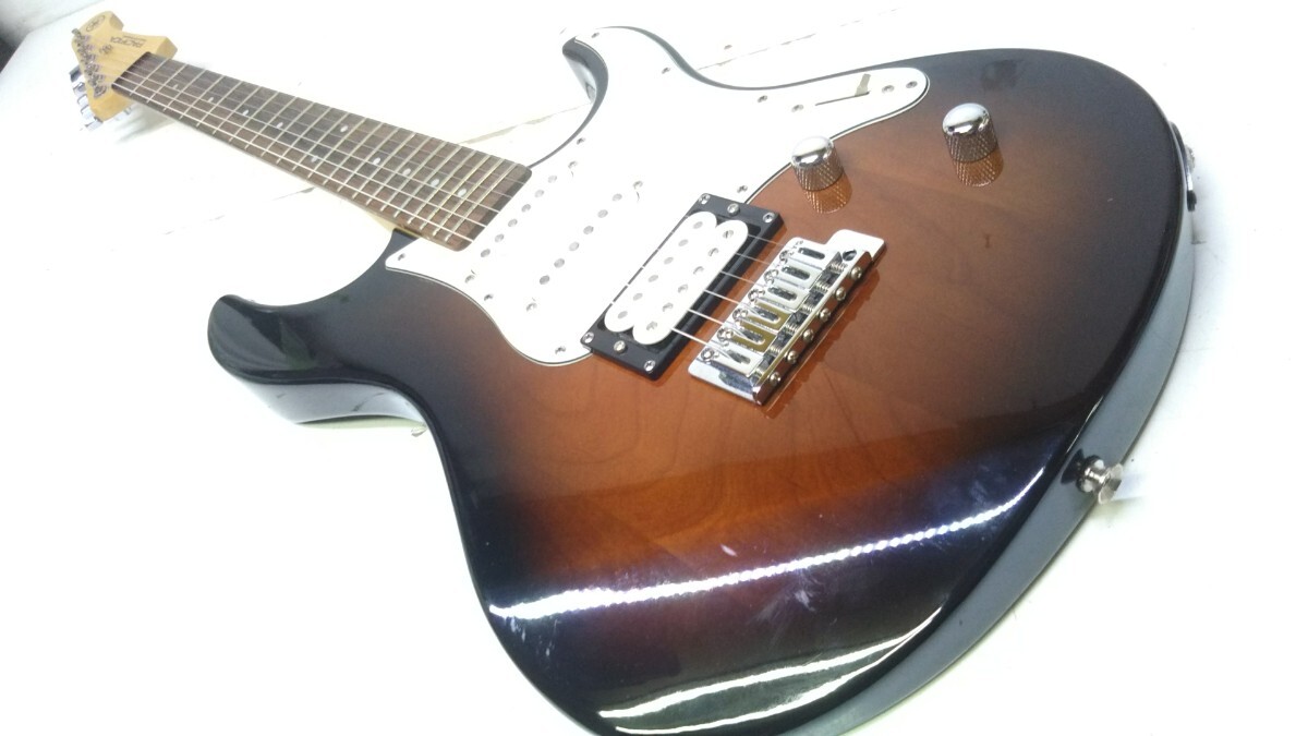 R※ YAMAHA ヤマハ PACIFICA パシフィカ エレキギター Old Violin Sunburst (OVS) PAC-112V の画像3