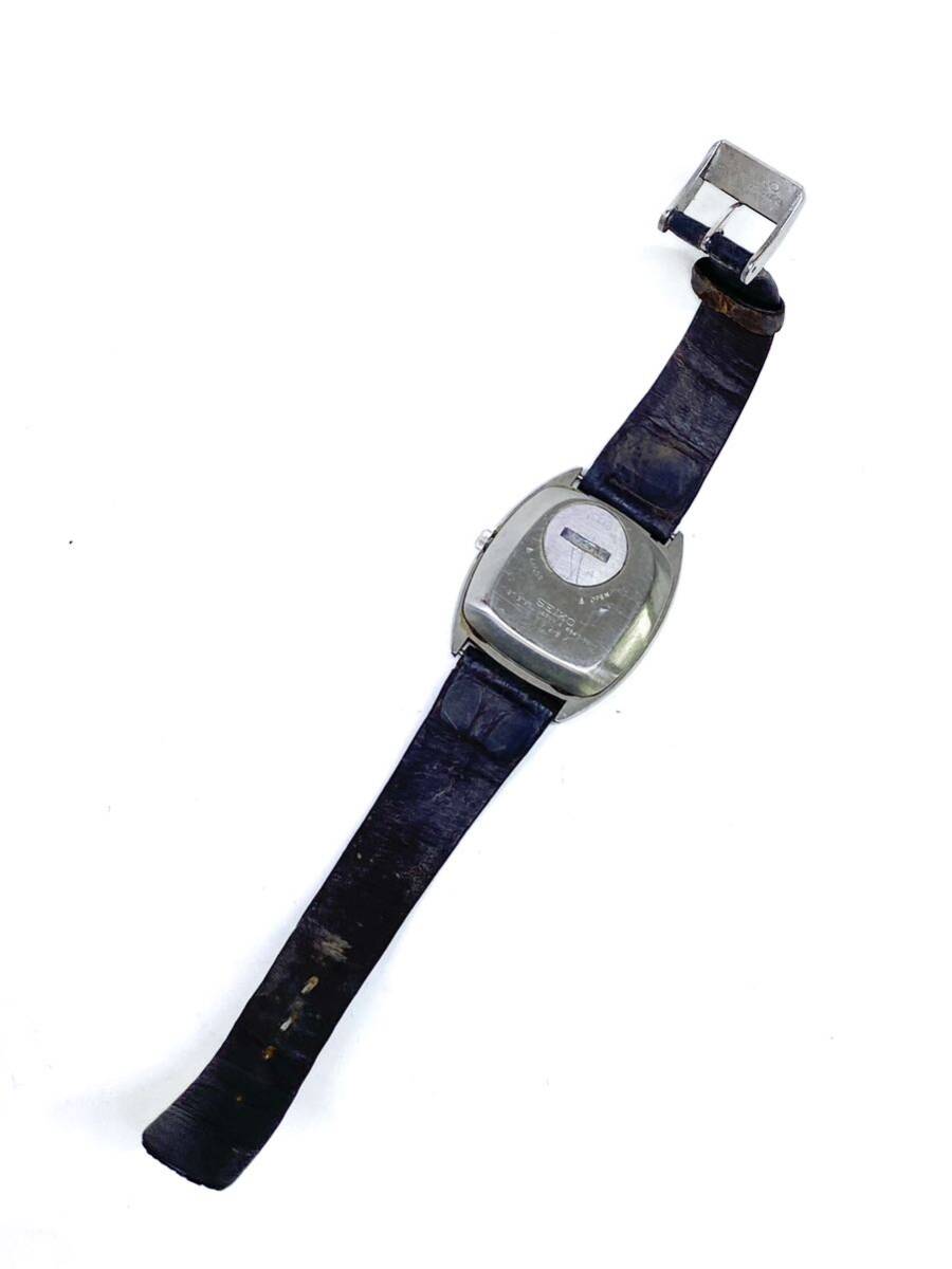 ♪ SEIKO セイコー GRAND QUARTZ グランドクオーツ 4843-5011 スクエア デイデイト QZ シルバー文字盤 メンズ腕時計 _画像7
