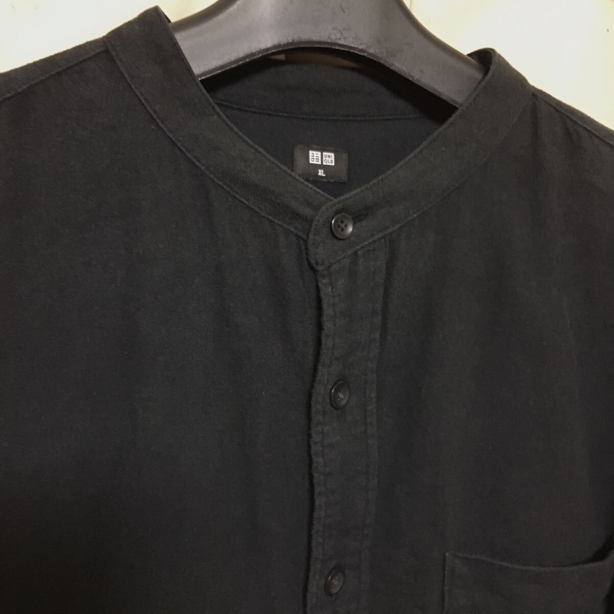 ユニクロ UNIQLO フランネルスタンドカラーシャツ XLサイズ 黒 男女兼用 長袖 シャツ スタンドカラー バンドカラー ノーカラーの画像3