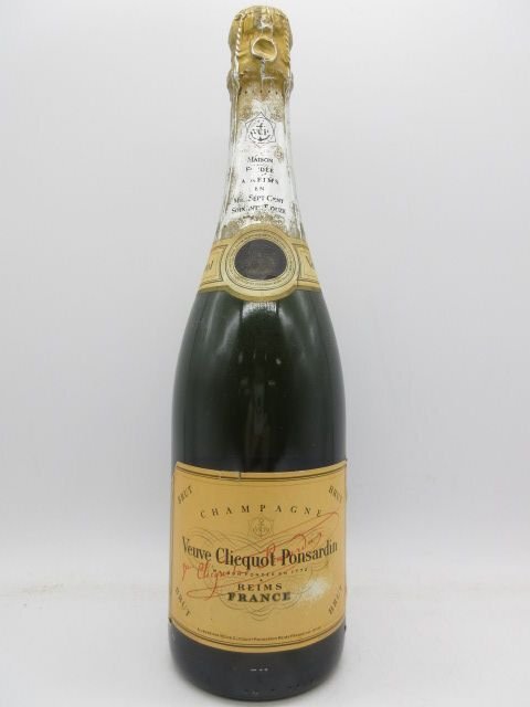 未開栓 洋酒 ヴーヴクリコ イエローラベル ブリュット 旧ボトル Veuve Clicquot Ponsardin BRUT 750ml 12% 送料無料の画像1