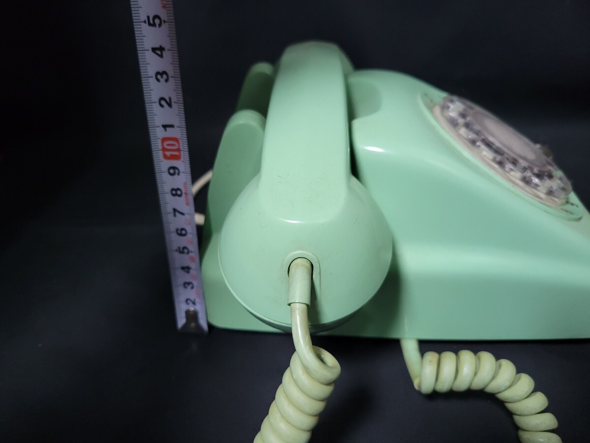送料ご負担いただきます ミントグリーンのジャンク品のダイヤル式電話機 昭和レトロ オブジェ インテリア 601-A2 日本電信電話の画像6