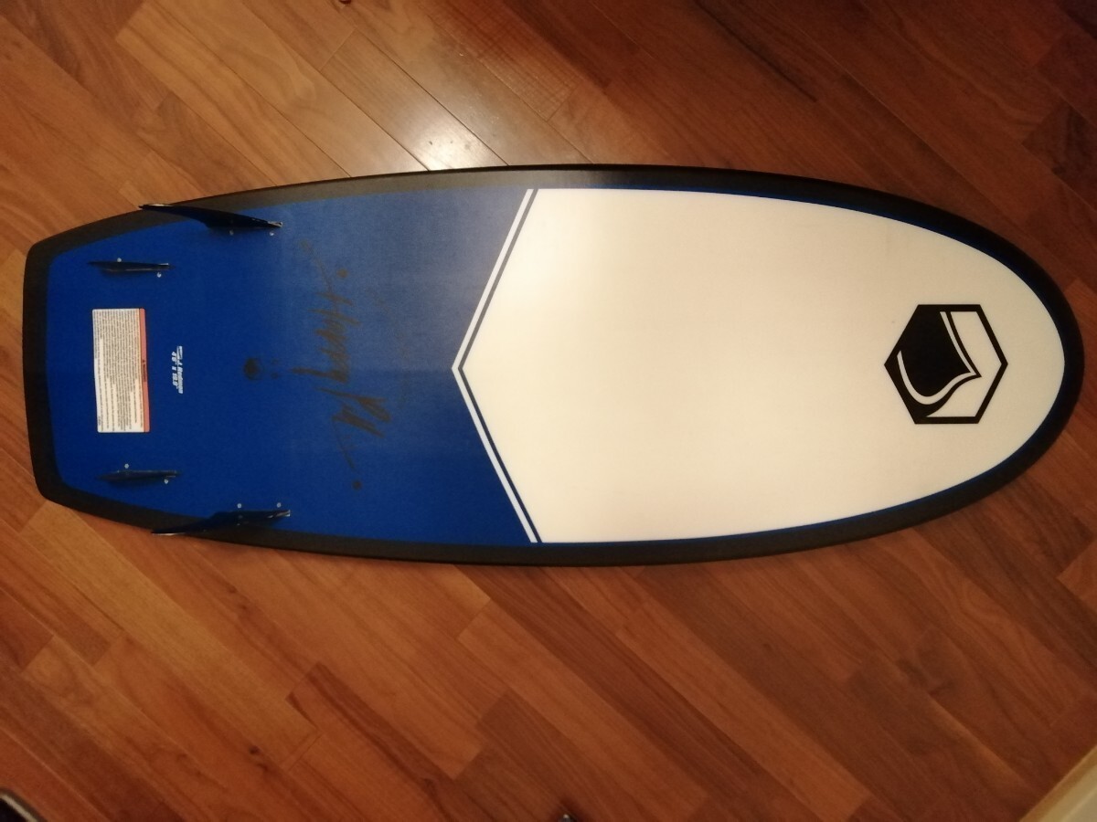 ウェイクサーフィン wake surfing 2018年リキッドフォース liqud force happy pill 4'6 中古_画像3