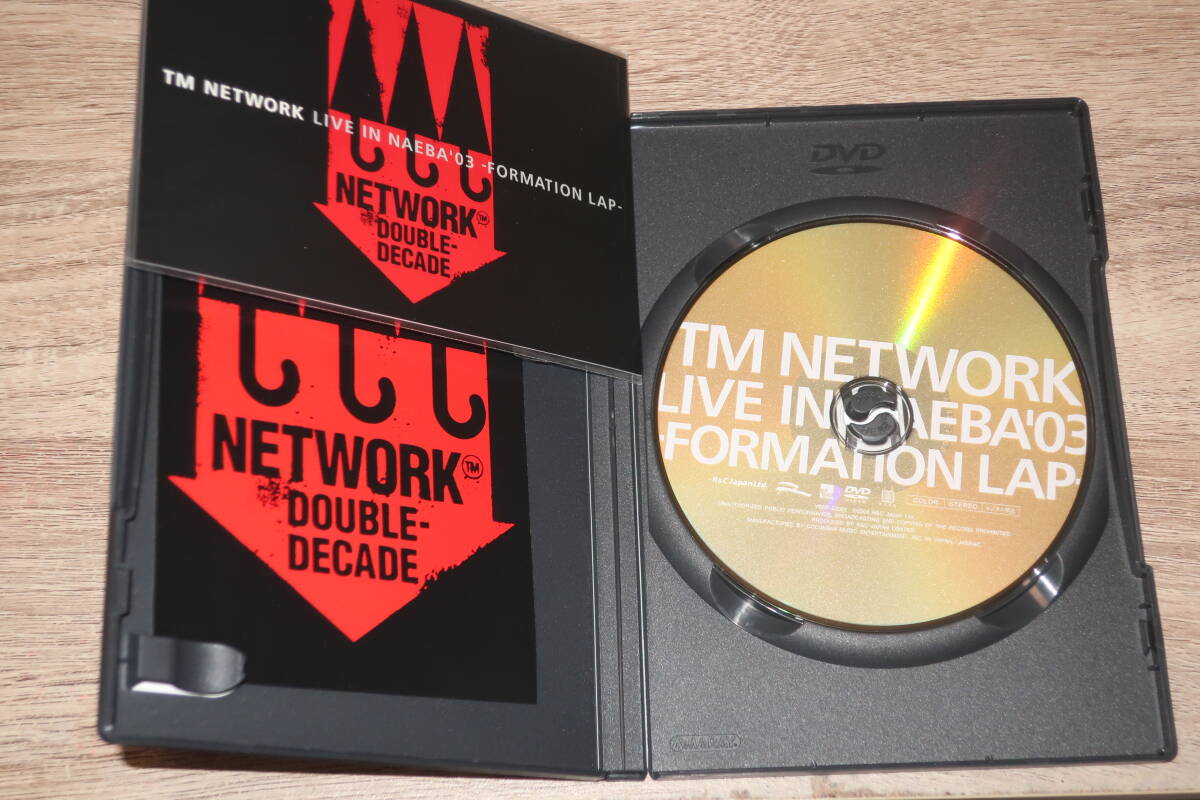 TM NETWORK 新品同様・廃盤DVD「LIVE IN NAEBA '03 -FORMATION LAP-」の画像2