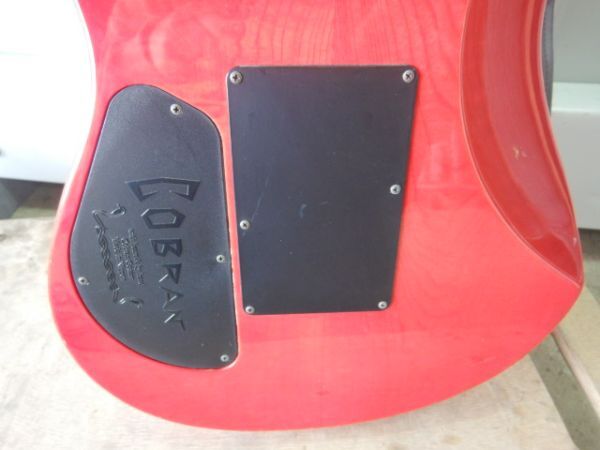 4673 エレキギター COBRAN ゴブラン made in Nippon A04076 赤　ソフトケース付き　ジャンク_画像8