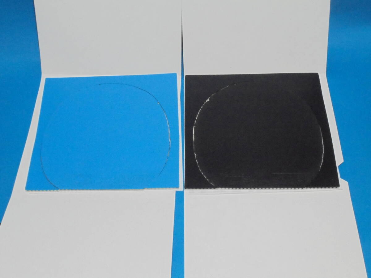卓球 ラバー BUTTERFLY（バタフライ）テナジー05(黒)特厚&テナジー05FX(赤)厚＋オマケ2枚 V 22 (黒&青) MAXの画像3