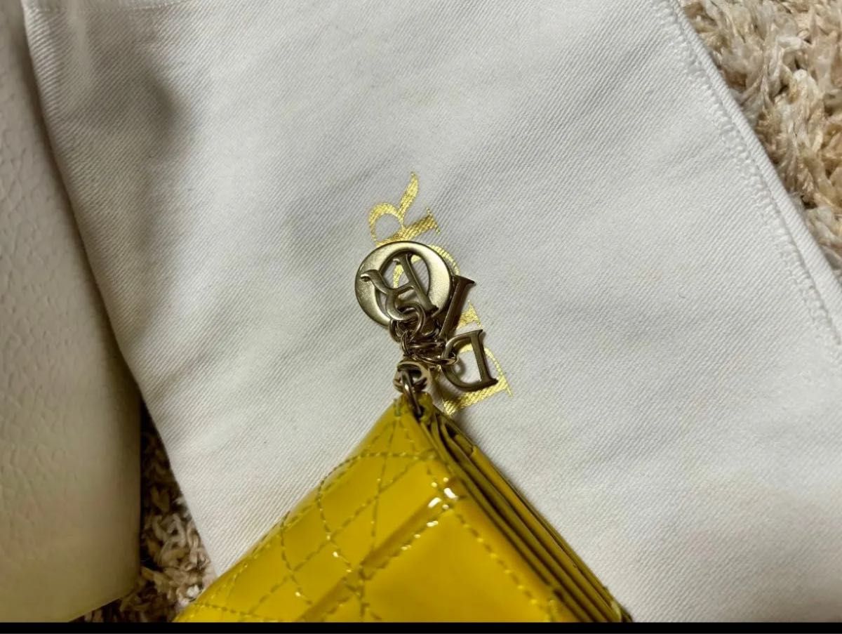 日本限定カラー　Dior ディオール ミニ財布　三つ折り財布 Christian ロータスウォレット