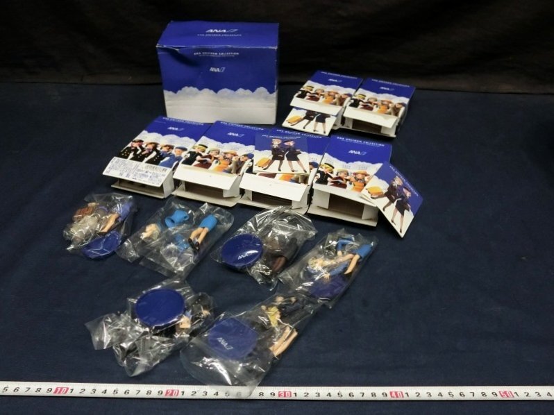 L4860 海洋堂 全日空商事 ANAユニフォームコレクション7個セット【未開封品】■ ANA UNIFORM COLLECTIONの画像1