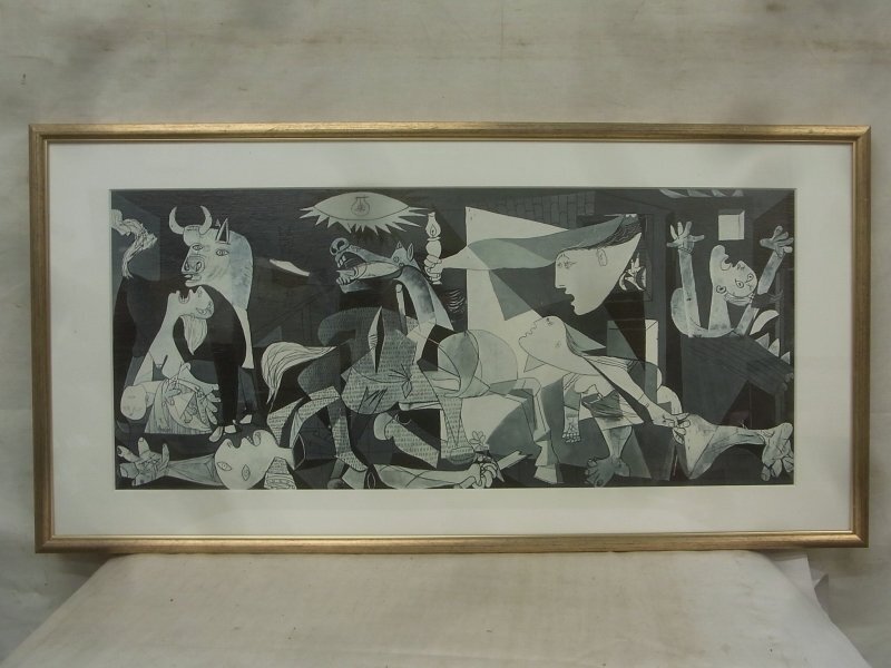 E3087 パブロ・ピカソ 「ゲルニカ」 複製画 66×29 額装 スペイン製の画像1