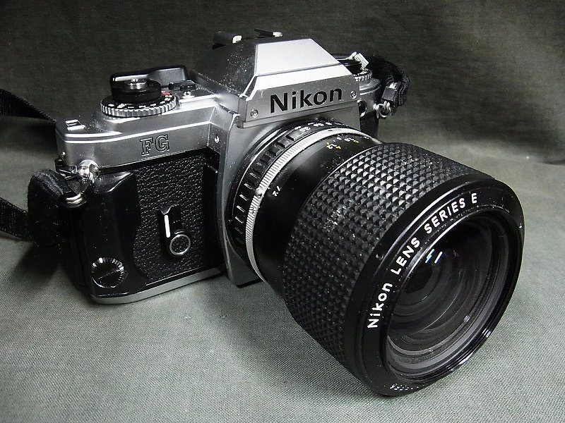 A4715 ニコンFG レンズ：シリーズEズーム36-72mm フィルムカメラ 現状品の画像1