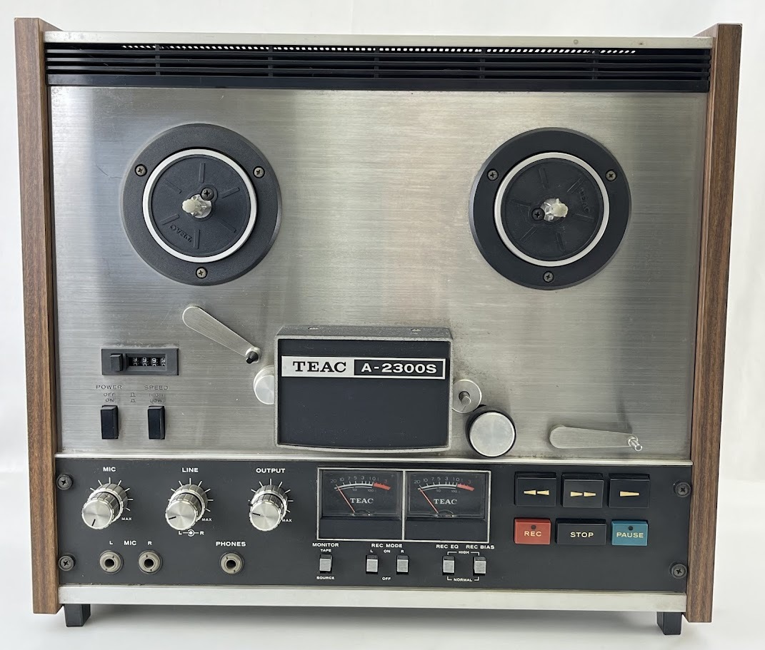 【1円出品】K2574 TEAC ティアック A-2300S オープンリールデッキ ステレオテープデッキ 本体のみ 現状品 ジャンク品の画像1