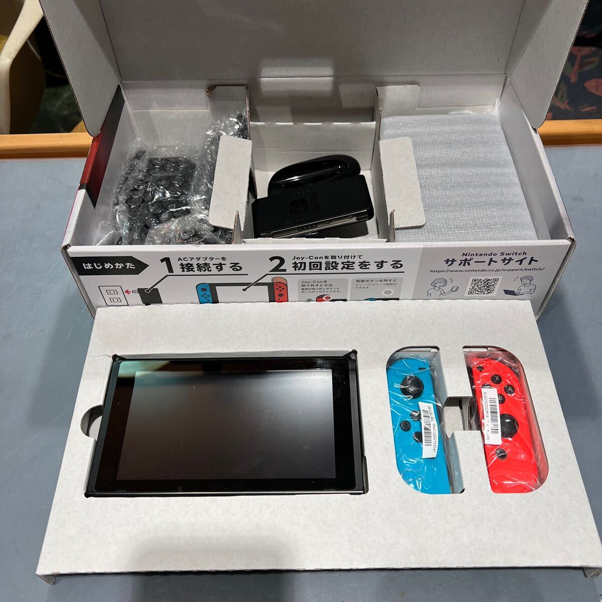 Nintendo Switch ニンテンドー スイッチ 任天堂 HAC-001 箱付 ジャンク品_画像3