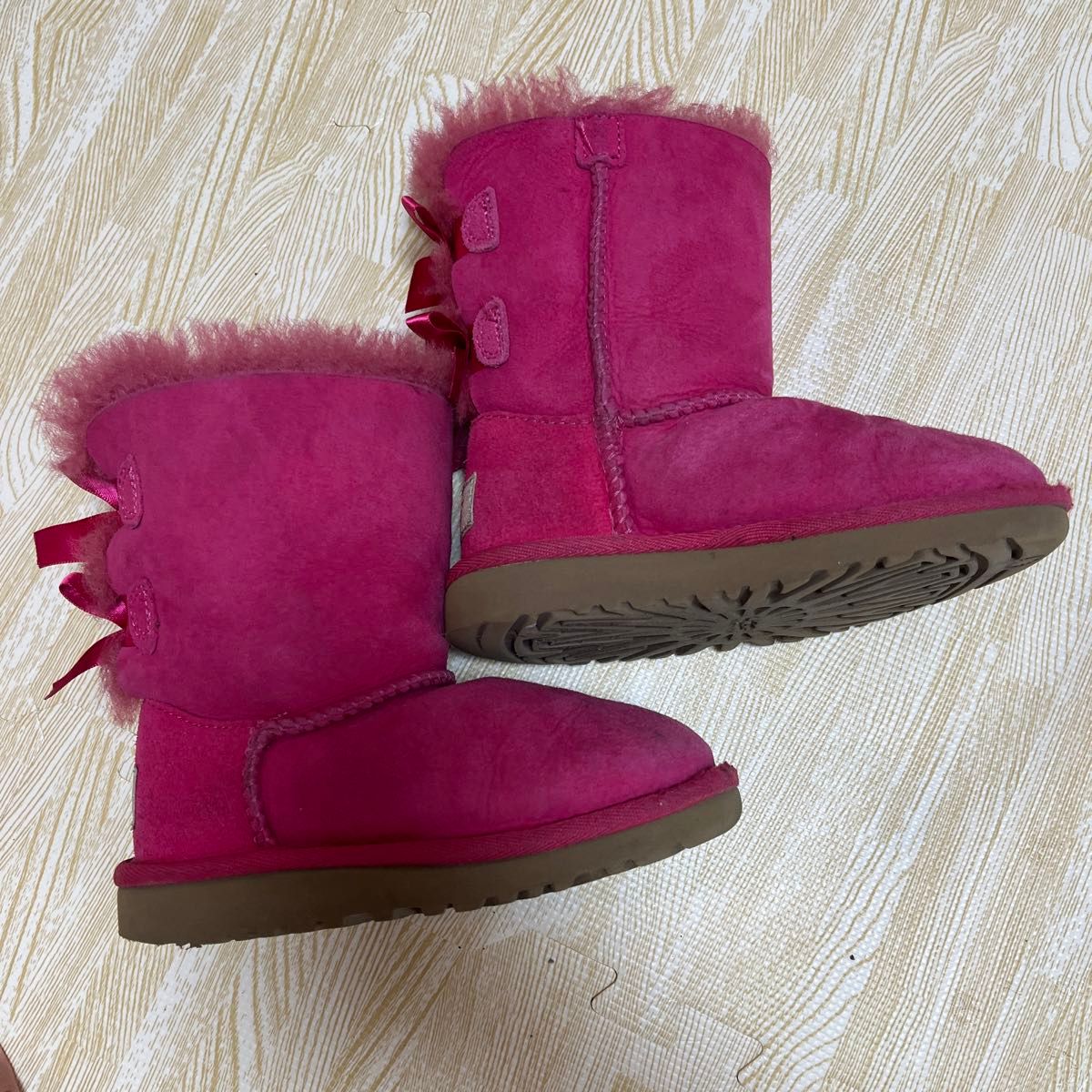 ムートン UGG アグ ピンク ブーツ 16cm リボン