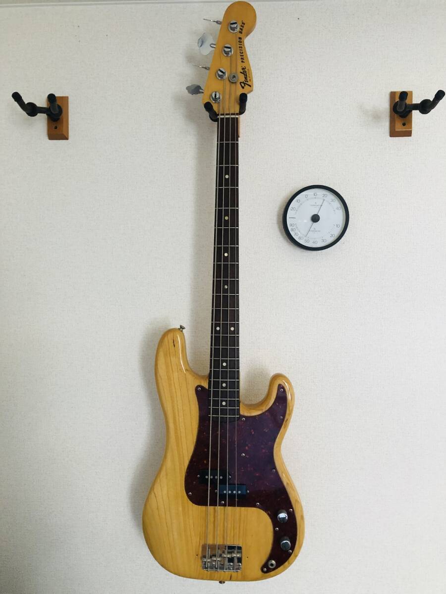 FENDER / fender * Precision Bass / Precision base * 1977 year made * Vintage 