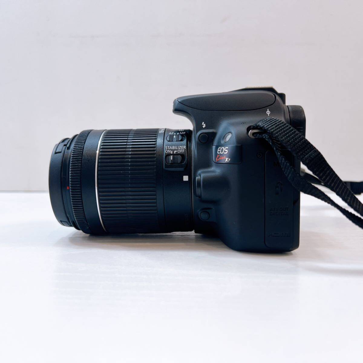 311☆中古☆ Canon EOS Kiss X7 DS126441 デジタル一眼レフカメラ EF-S 18-55mm 1:3.5-5.6 IS STM Φ58mm 三脚付き 動作確認済み 現状品_画像4