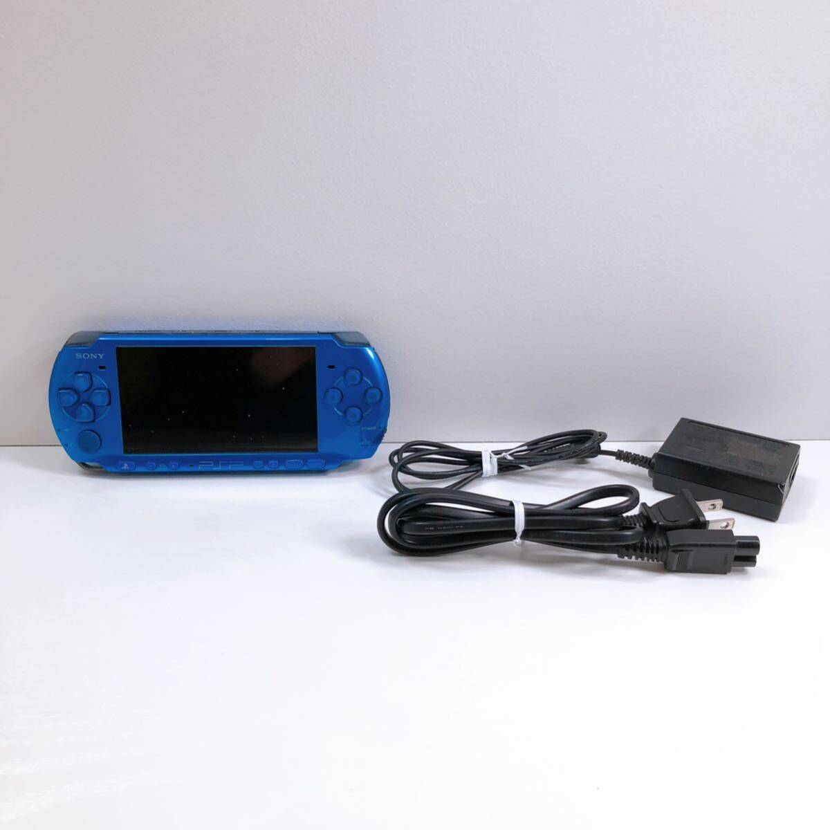 313【中古】SONY PlayStation Portable 本体 PSP-3000 ブルー ソニープレイステーションポータブル 充電器付き 動作確認 初期化済み 現状品_画像1