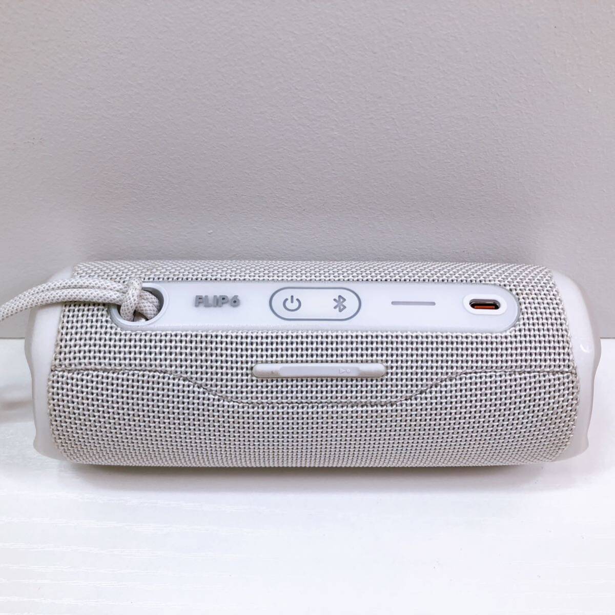 156[ used ]JBL FLIP 6 portable speaker white waterproof Bluetooth wireless speaker instructions cable box attaching operation verification ending present condition goods 