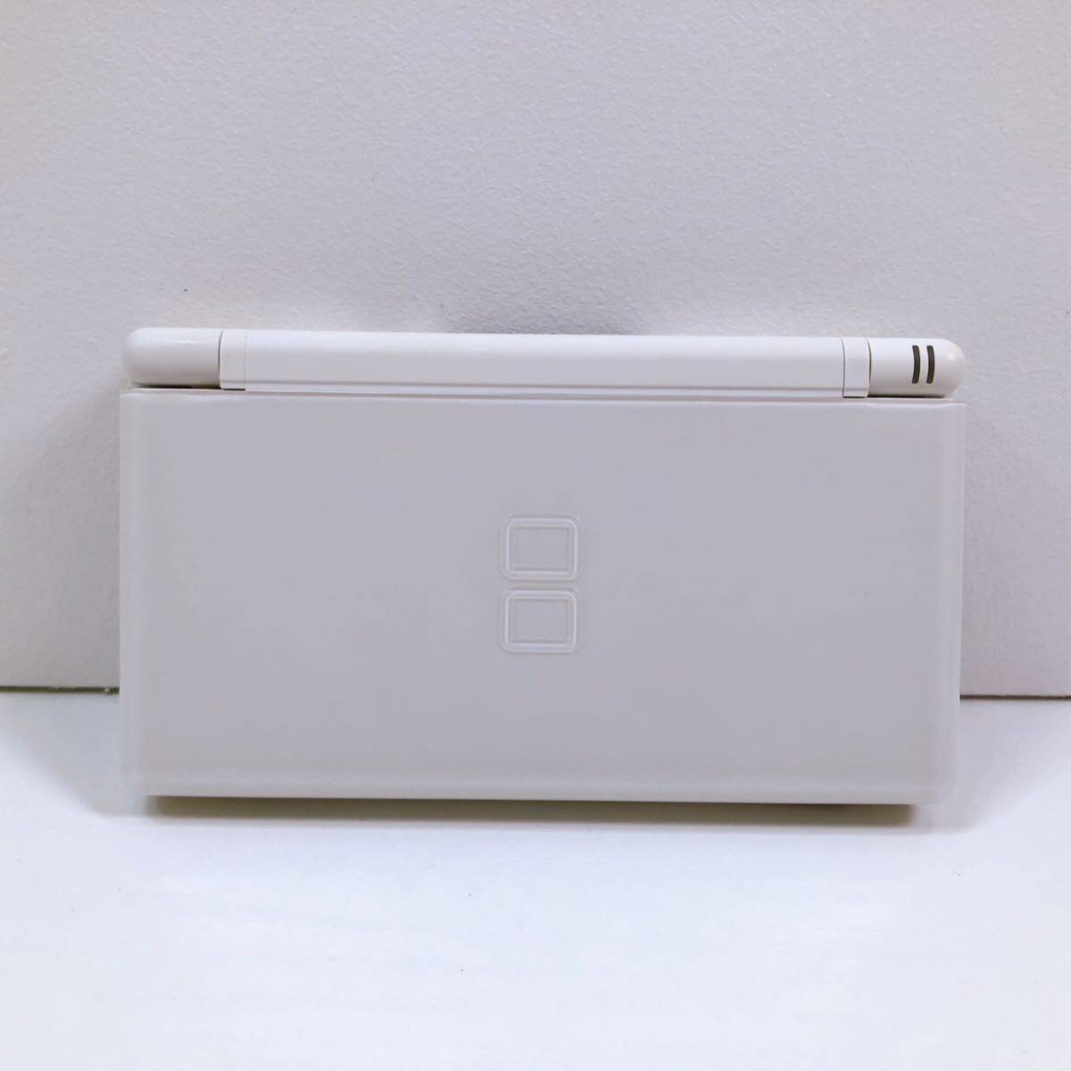 198【中古】Nintendo DS Lite 本体 USG-001 クリスタルホワイト ニンテンドー DSライト タッチペン 説明書 充電器付き 動作確認済み 現状品の画像6