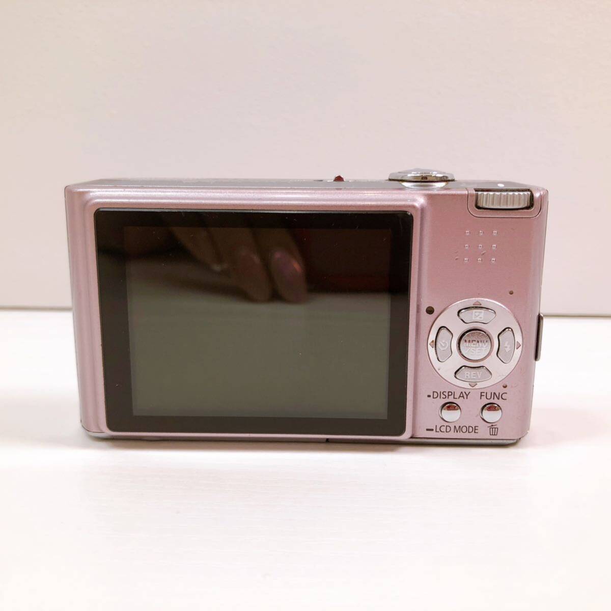 158【中古】Panasonic LUMIX コンパクトデジタルカメラ DMC-FX33 パナソニック ルミックス ピンク バッテリー付き 動作未確認 現状品_画像4