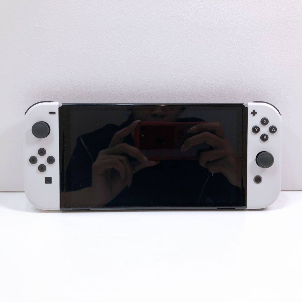 160【中古】Nintendo Switch 本体 HEG-001 有機ELモデル Joy-Con ホワイト ニンテンドースイッチ 箱付き 動作確認 初期化済み 現状品 の画像2