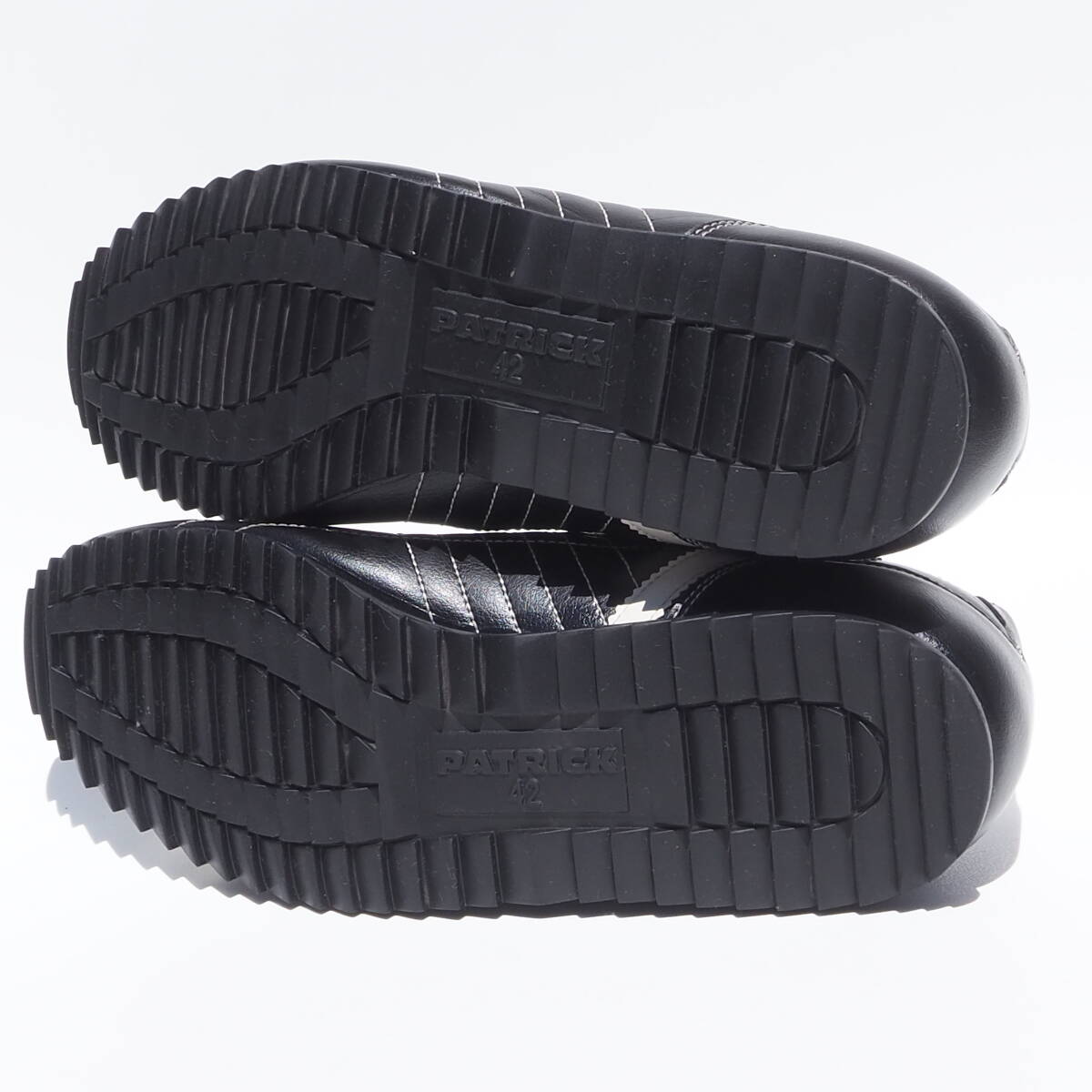  прекрасный товар!! редкость 42 / 26,5cm сделано в Японии PATRICK SULLYshu Lee чёрный x белый Patrick спортивные туфли 