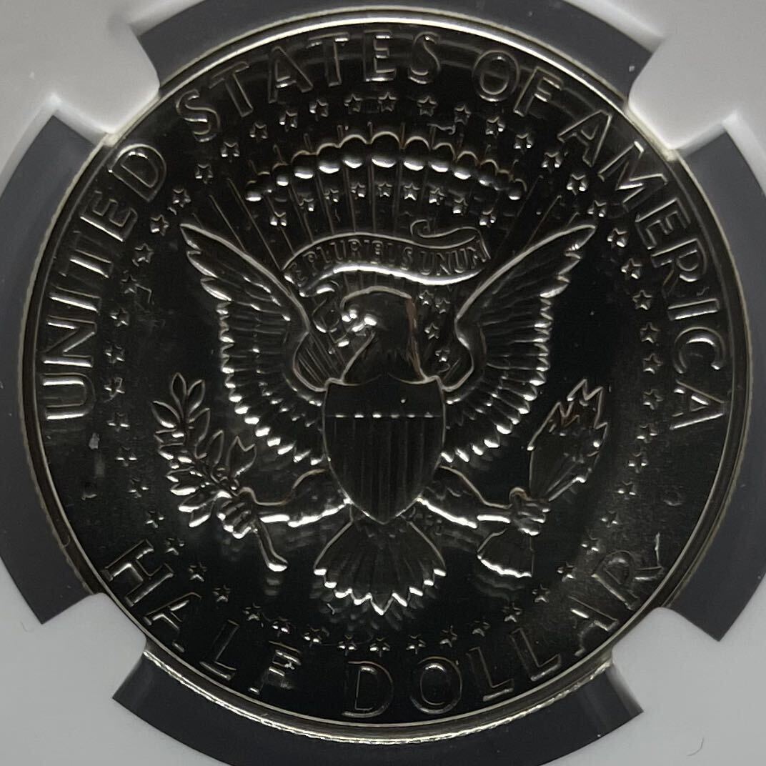 1964年 50C HALF DOLLAR 銀貨 アメリカ ケネディ大統領 PF68 シルバー 硬貨 アンティーク モダンコイン 資産保全 投資 の画像2