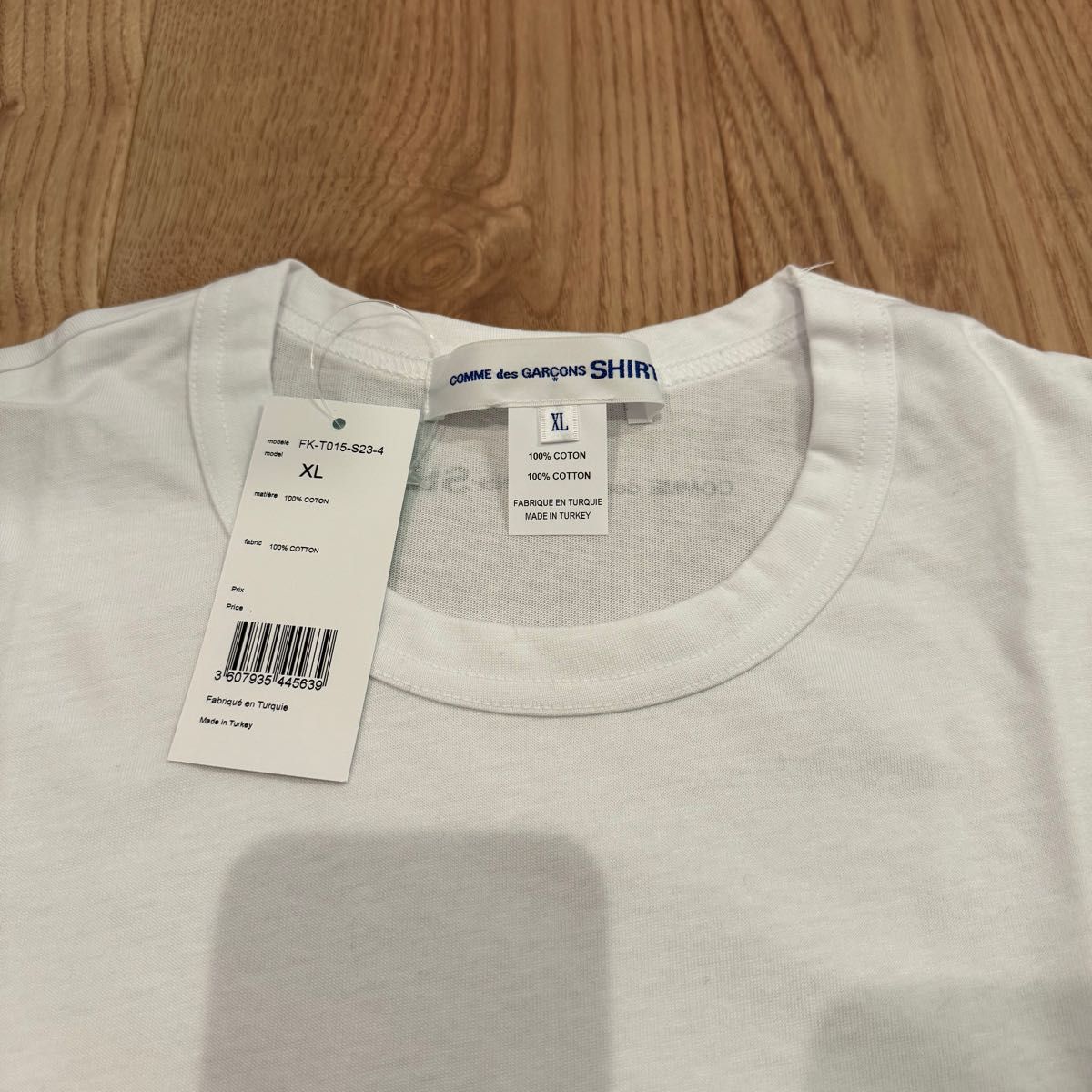 COMME des GARCONS SHIRT back neck logo tee