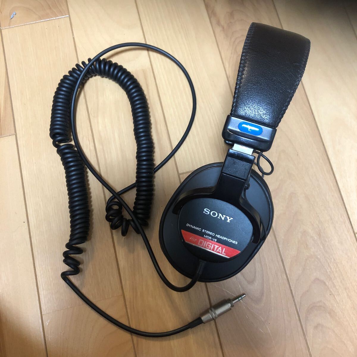 SONY ヘッドフォン MDR-V6 ヘッドホン ソニー 音出し確認済み