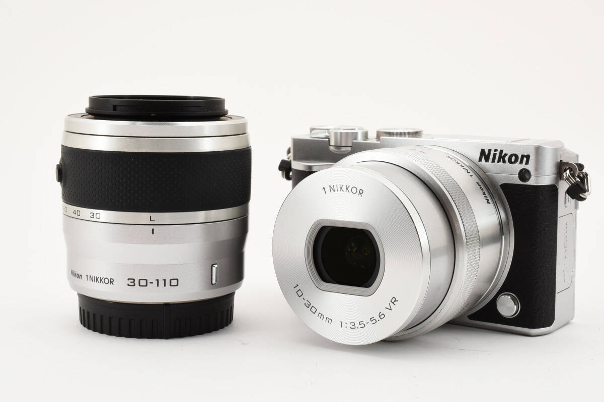 ◆美品◆Nikon ニコン 1 J5 ダブルズームレンズキット ミラーレスカメラ 32GBメモリ 6カ月動作保証 即決送料無料の画像2